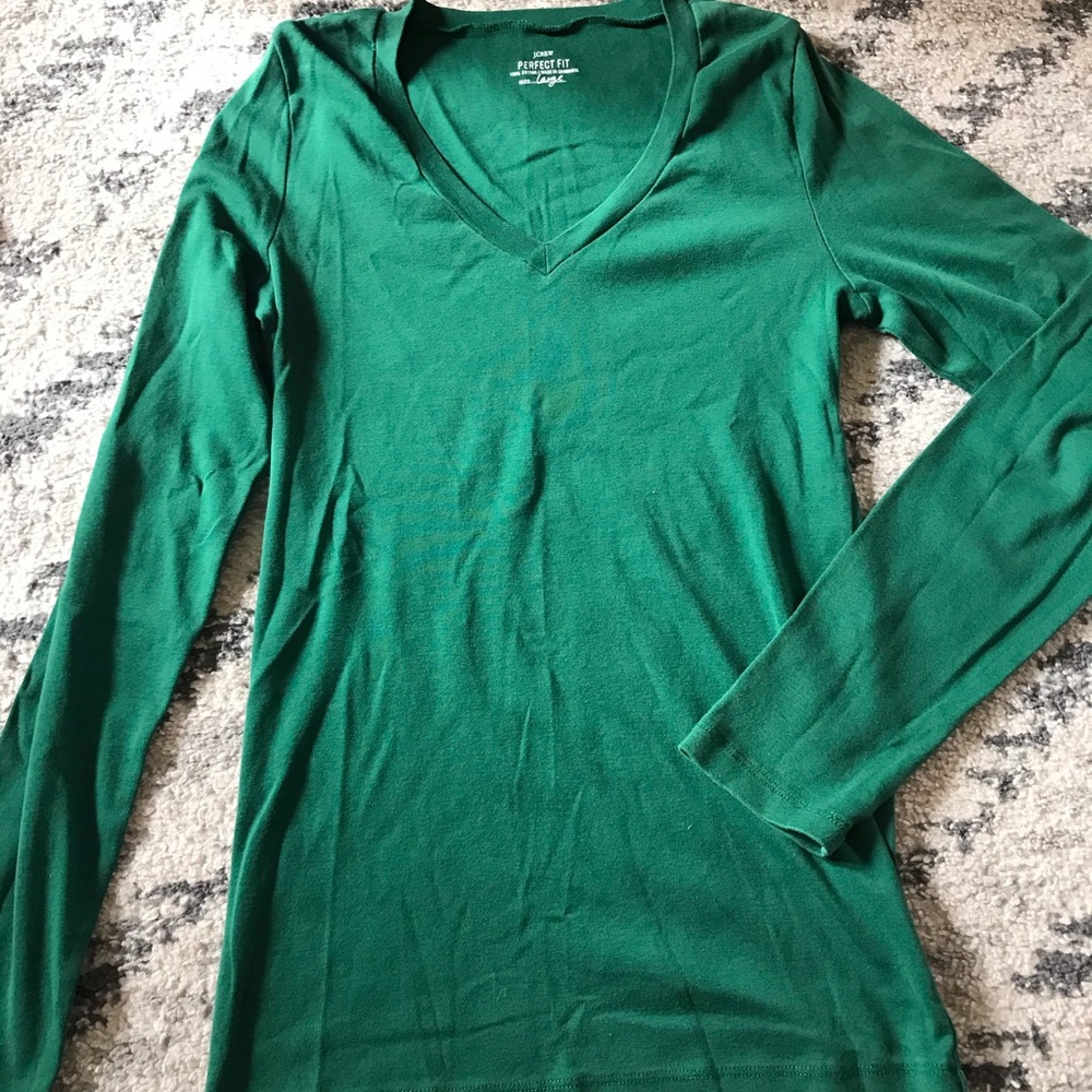 JCrew v neck long sleeve perfect fit tee